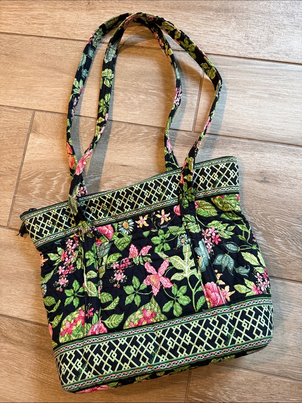 Vera Bradley Floral Zip Closure Tote